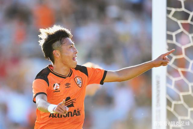 2-0领先被3-2翻盘！曼联遭淘汰自家球迷狂嘘，卡里克该想想办法了